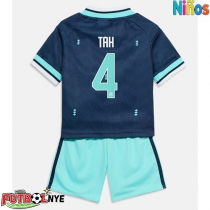 Camiseta Alemania Jonathan Tah #4 Visitante Equipación para niños Mundial 2026 manga corta (+ pantalones cortos)